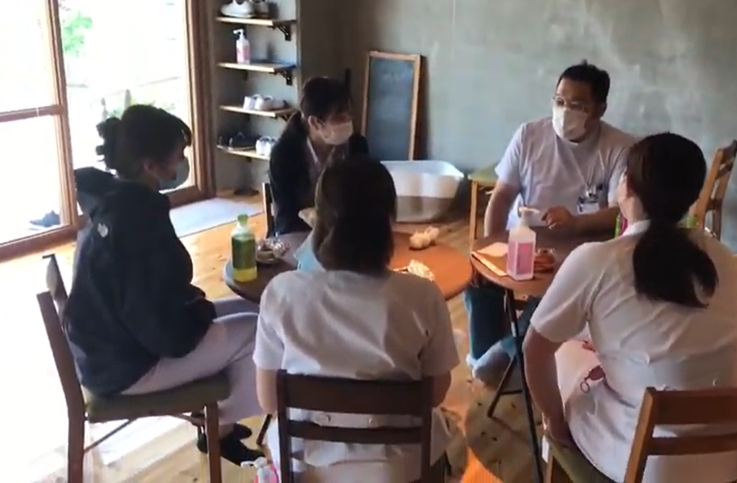 中途入職ナースのための茶話会「anone(あのね)」